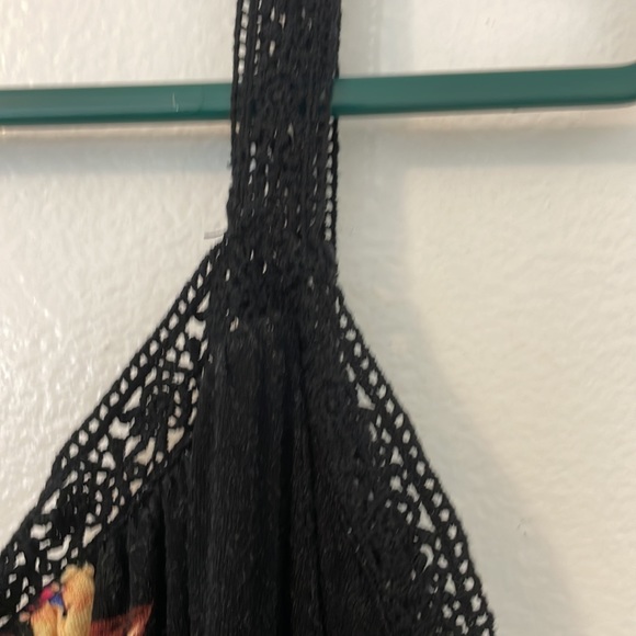 Mudd large black floral print open shoulder blouse bell sleeves lace trim - Picture 5 of 8